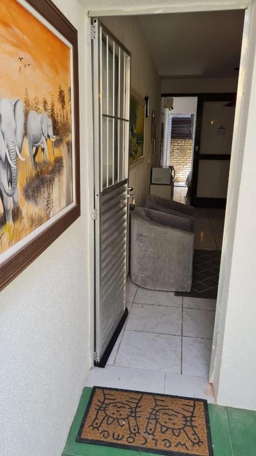 Charmoso Flat Funcional No Papicu Proximo Ao Shopping Rio Mar Fortaleza (Ceara)
