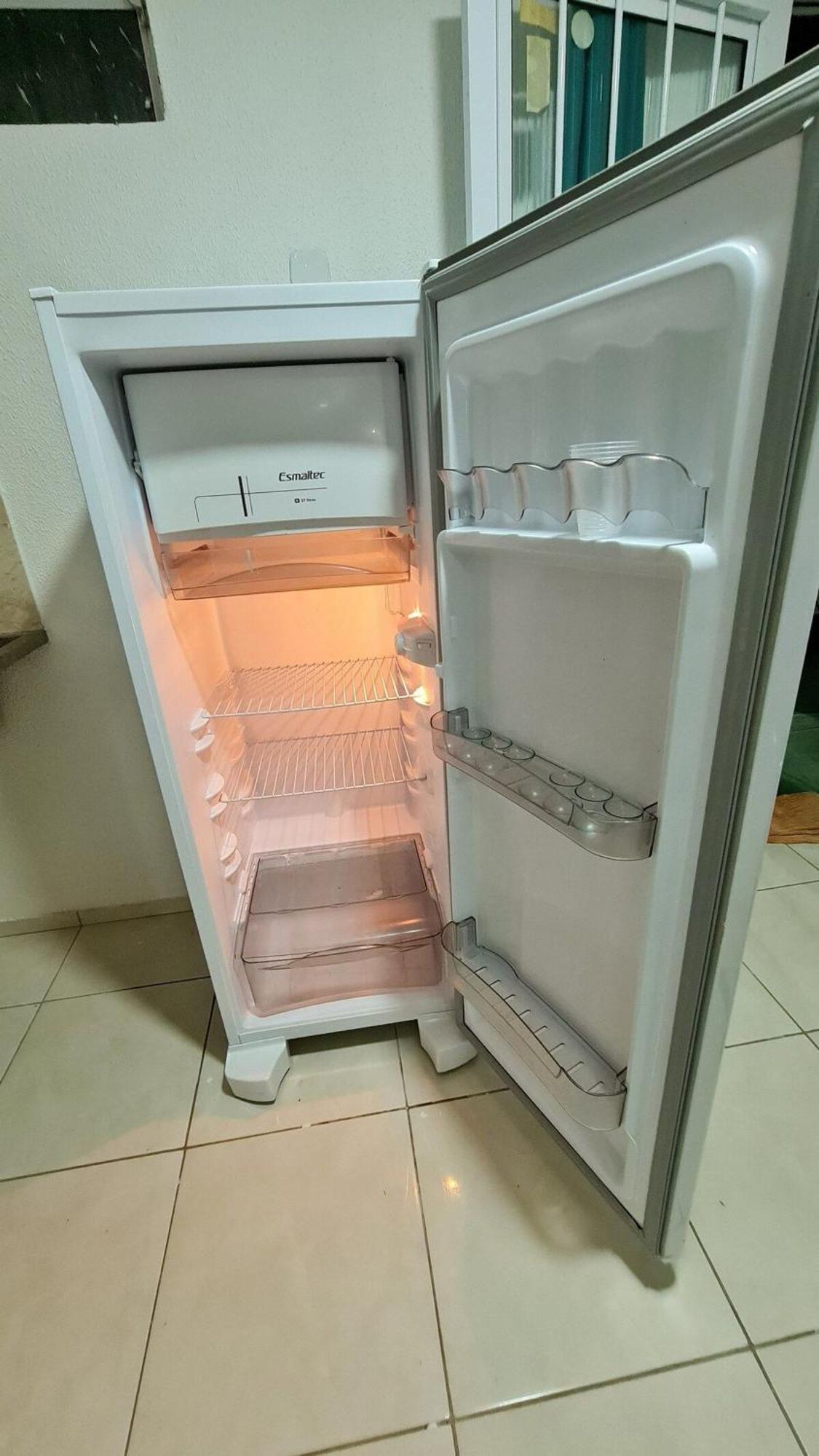 Charmoso Flat Funcional No Papicu Proximo Ao Shopping Rio Mar
