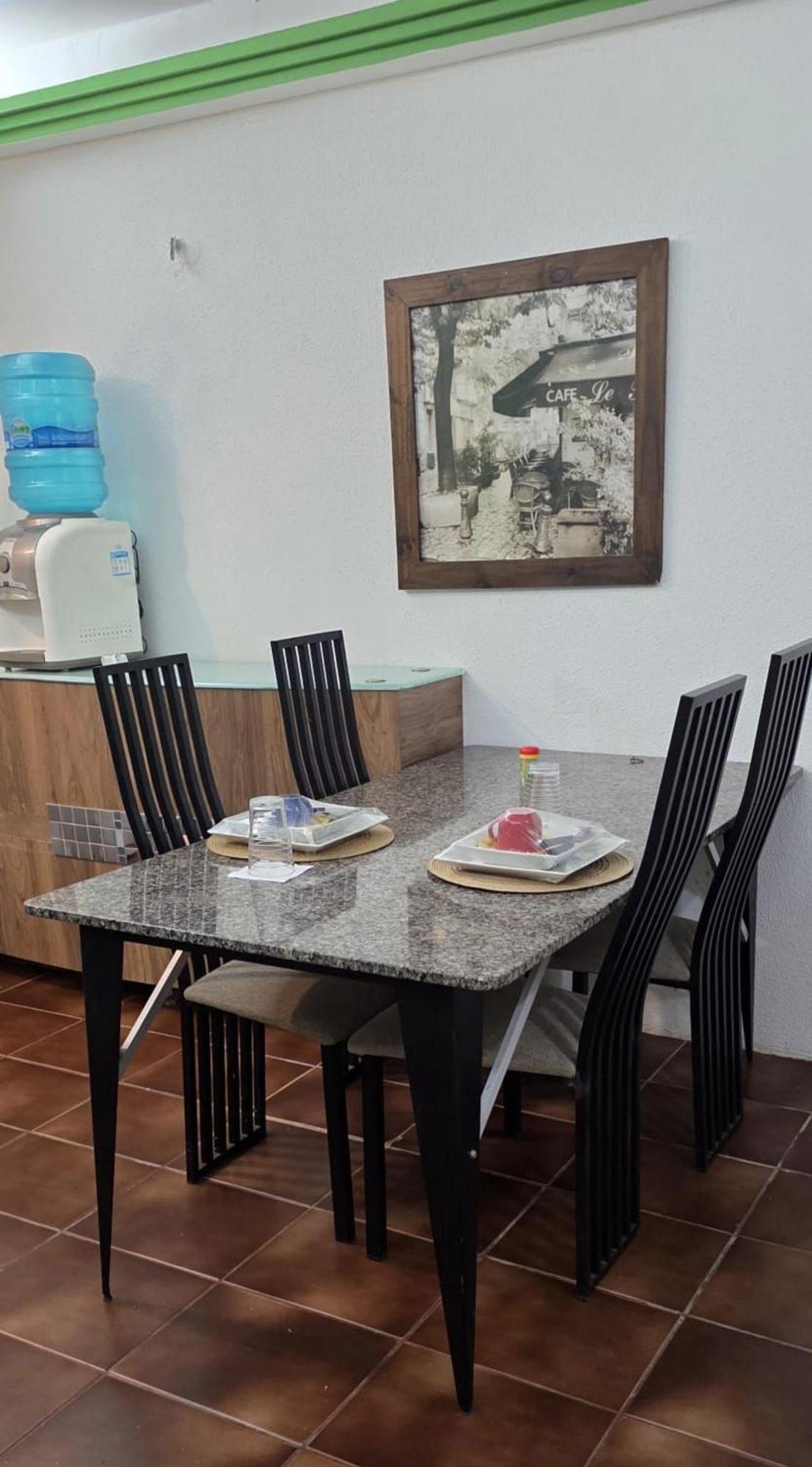 Charmoso Flat Funcional No Papicu Próximo Ao Shopping Rio Mar * Fortaleza (Ceara)